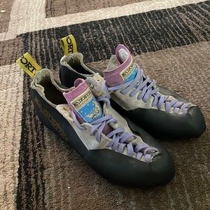 Esportiva Climbing shoes